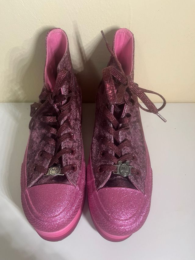 Converse x Miley Cyrus Chuck Taylor