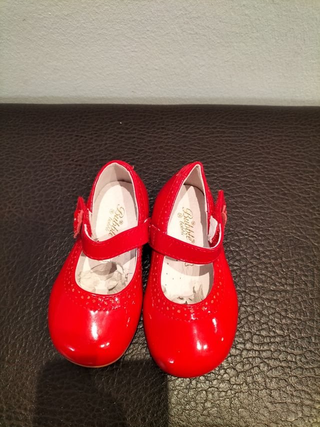 LOTE ZAPATOS NIÑA 22