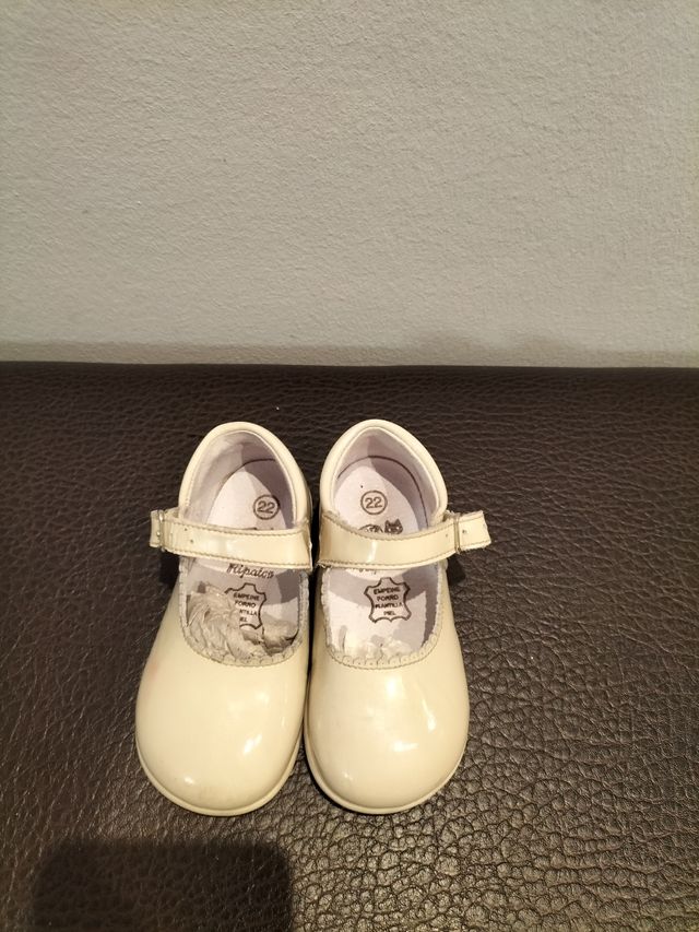 LOTE ZAPATOS NIÑA 22