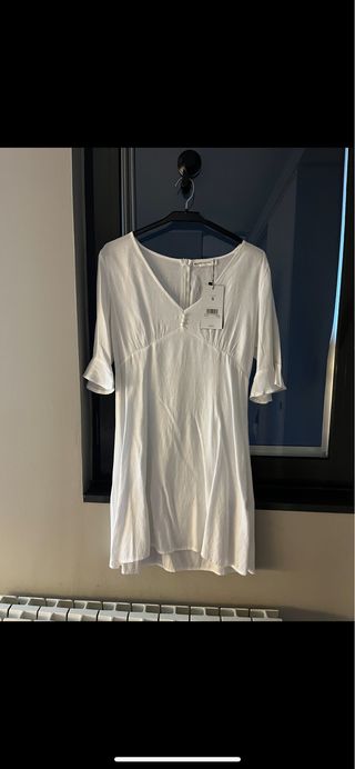 Vestido blanco nuevo con etiquetas