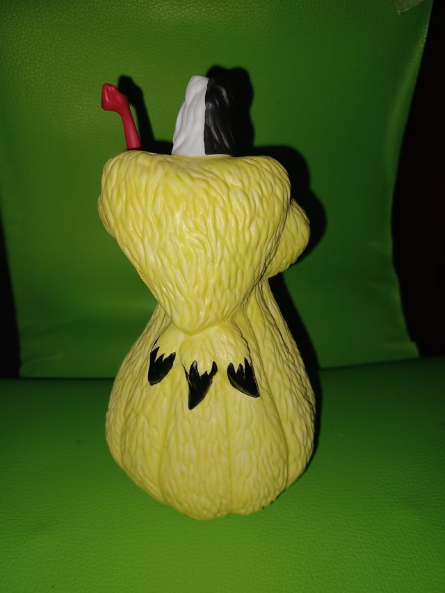 figura disney cruella 101 dalmatas