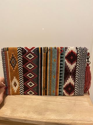 Bolso mano granate abalorios