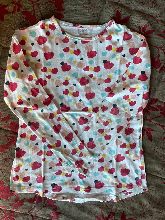 Camiseta niña corazones Prenatal talla 6-7 años