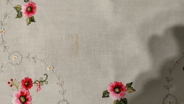 Servizio da thè ricamato