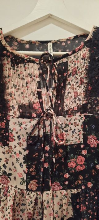 Blusa gasa flores Stradivarius 