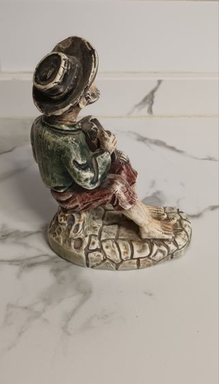 FIGURA DECORACIÓN HOMBRE ACORDEÓN