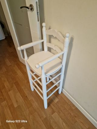 TRONA DE NIÑO DE MADERA