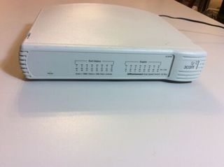 hub/switch 16 porte OfficeConnect doppia velocità