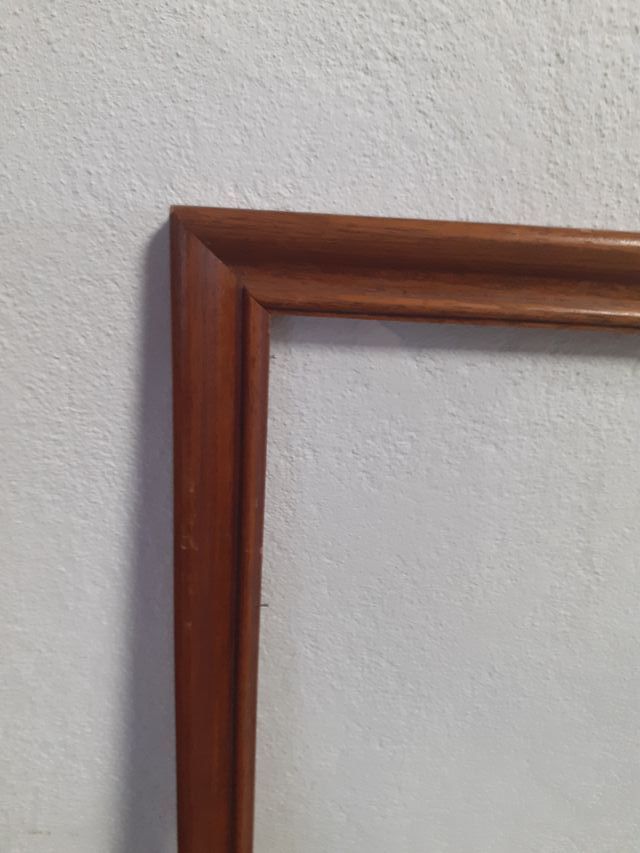 Marco de madera con cristal, grande, buen estado.