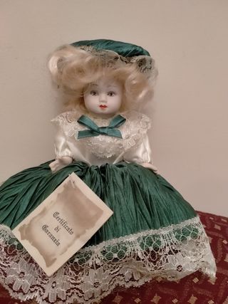 Bambole di porcellana biscuit 