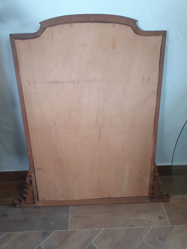 Espejo antiguo de estilo isabelino biselado bonito