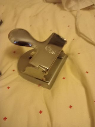 Perforadora vintage petrus