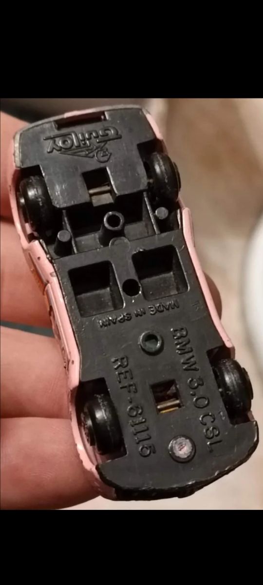 *BMW 3.0 CSL GUILOY 1/64