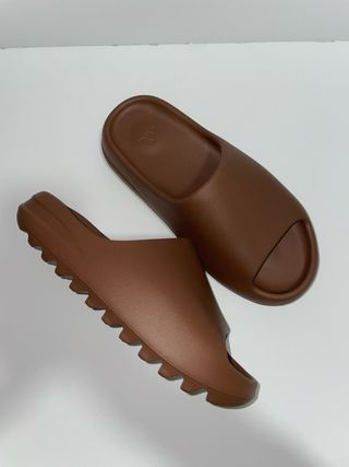 Yeezy Slide “Flax”