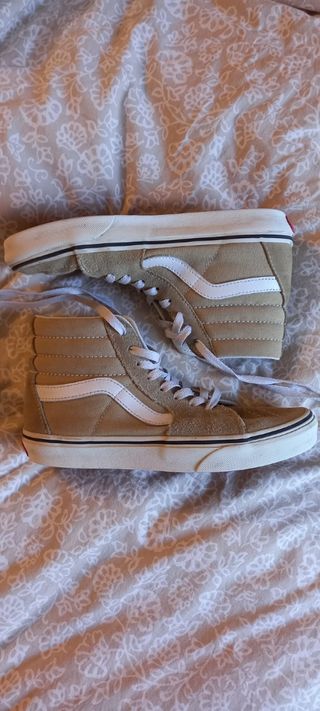 Vans botín beige.