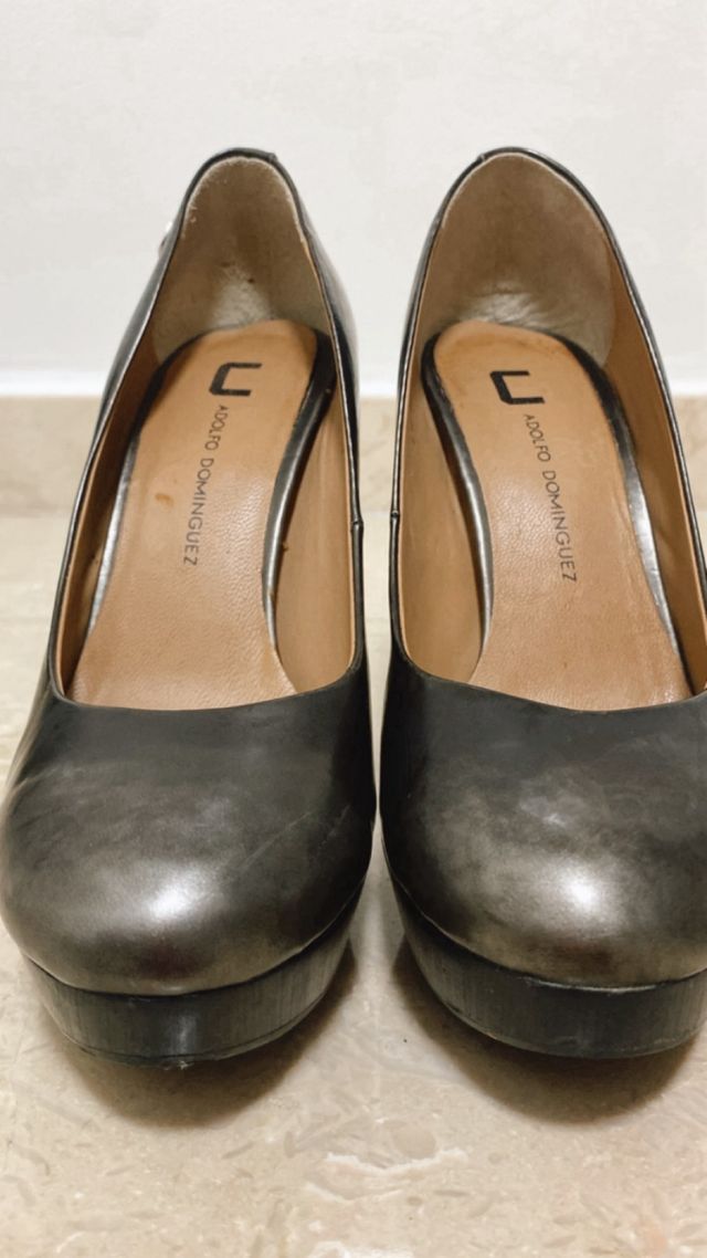 zapato piel Adolfo Domimguez color acero