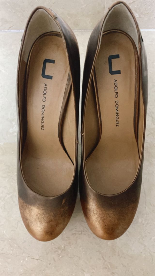 Zapato piel Adolfo Dominguez color cobre