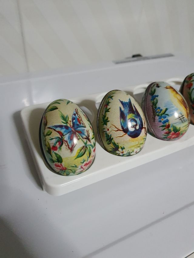 4 Huevos de pascua antiguos