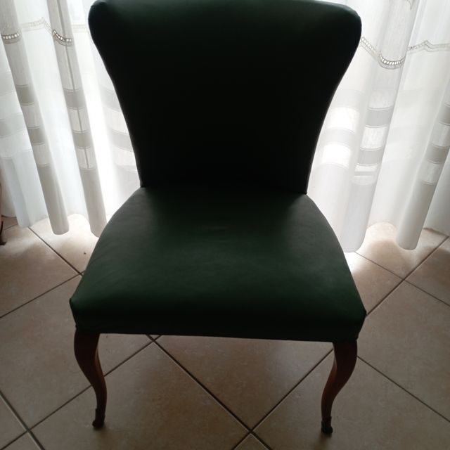 Set Sedie antiche più Puff coordinato