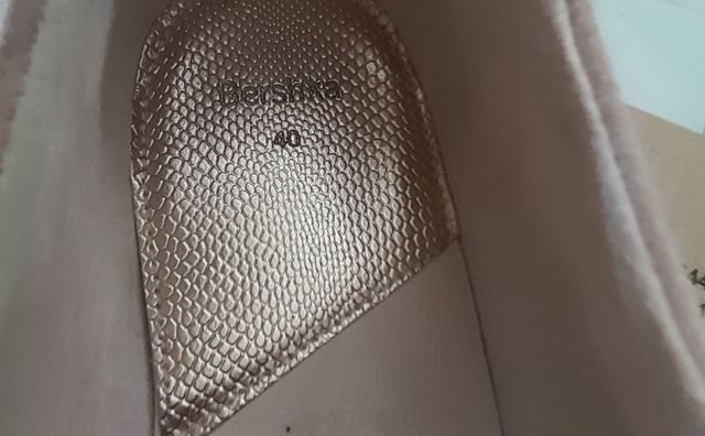 Sneakers donna BERSHKA