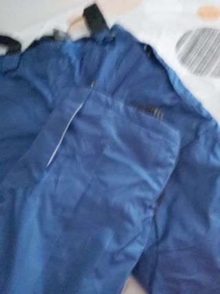 Pantalón esquí con etiqueta