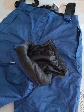 Pantalón esquí con etiqueta