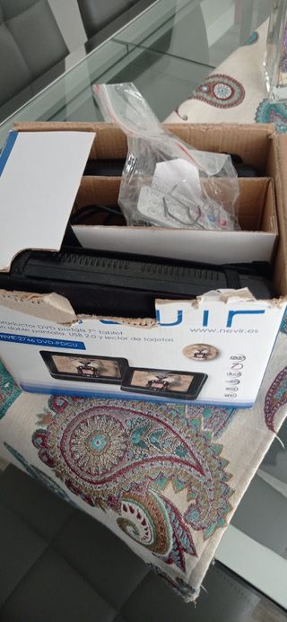 Reproductor Portátil "Nevir "