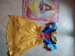 Vestiti carnevale 2-4 anni vari prezzi