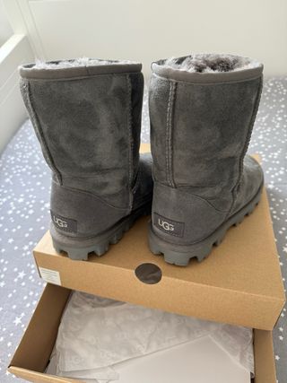 UGG gris