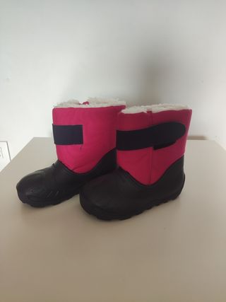 Descansos/botas niene niña