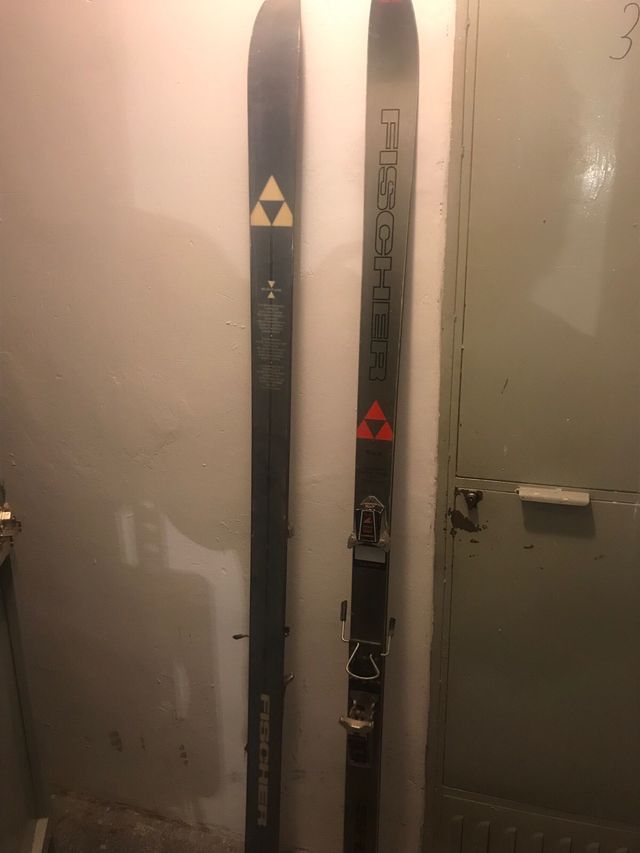 Esquis vintage decoración