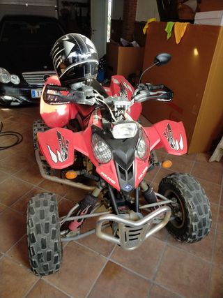 Quad Polaris predator 500 muy nuevo