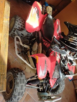 Quad Polaris predator 500 muy nuevo