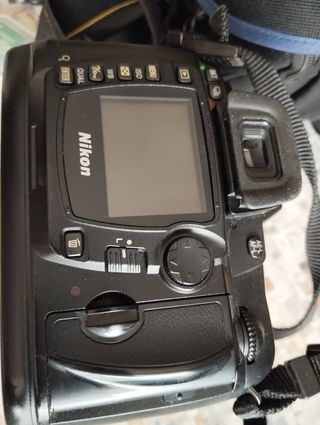 Cámara Digital Nikon D70S