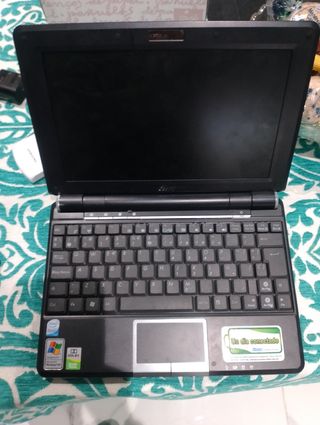 Ordenador portátil Asus seminuevo 