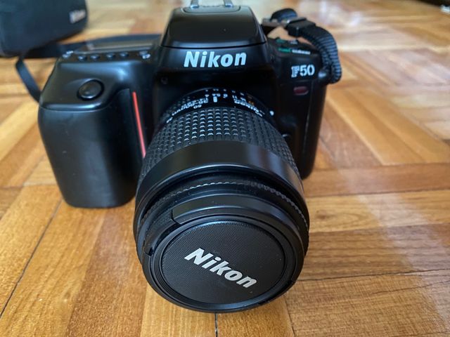 Camara fotografica NIKON de coleccion