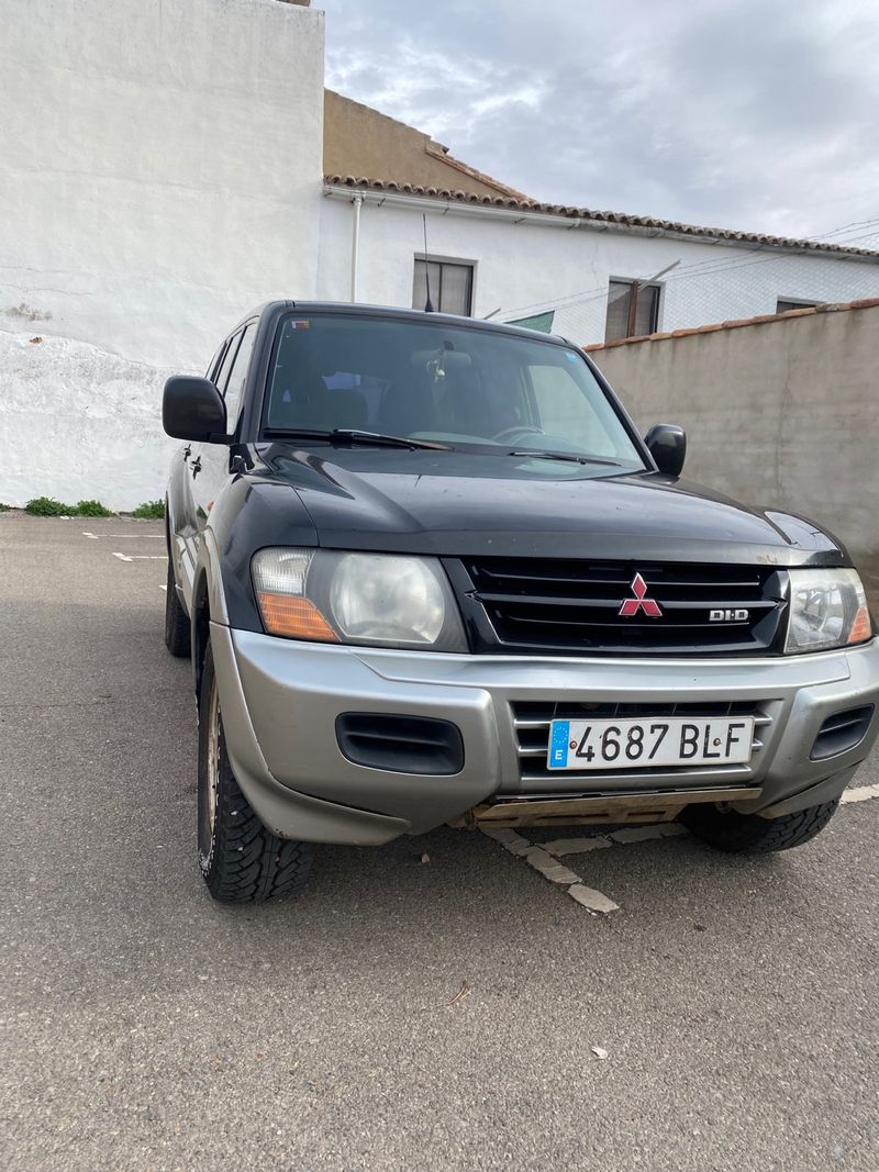 Mitsubishi Montero 2003 - foto 1