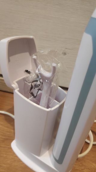 Cepillo dientes eléctrico y cabezales
