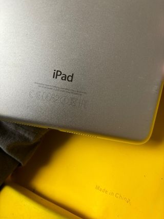 IPAD MINI 2 32gb Wifi Plata + Funda