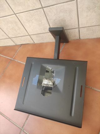 SOPORTE PROYECTOR, TV O EQUIPO MUSICA