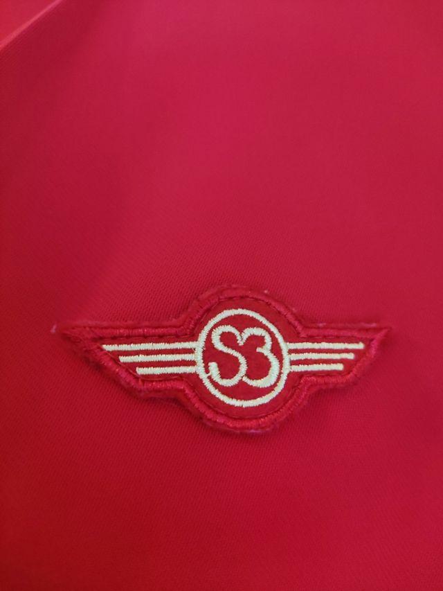 Americana roja azafata 