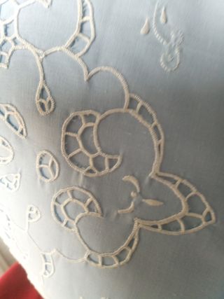 Juego de cama bordado