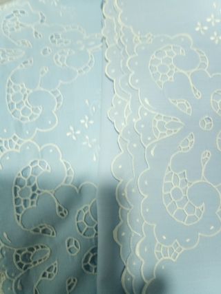 Juego de cama bordado