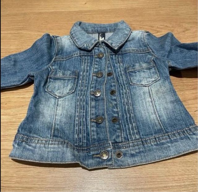 Cazadora vaquera Benetton T 12-18 meses