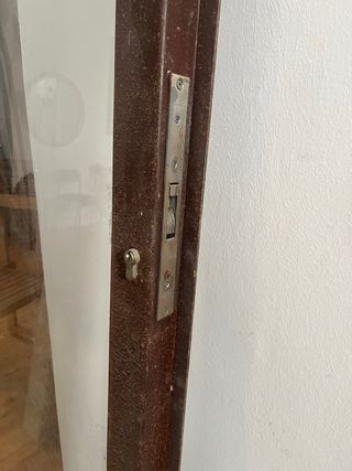 porta ferro i vidre securitzat