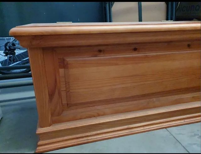 Baúl de pino macizo