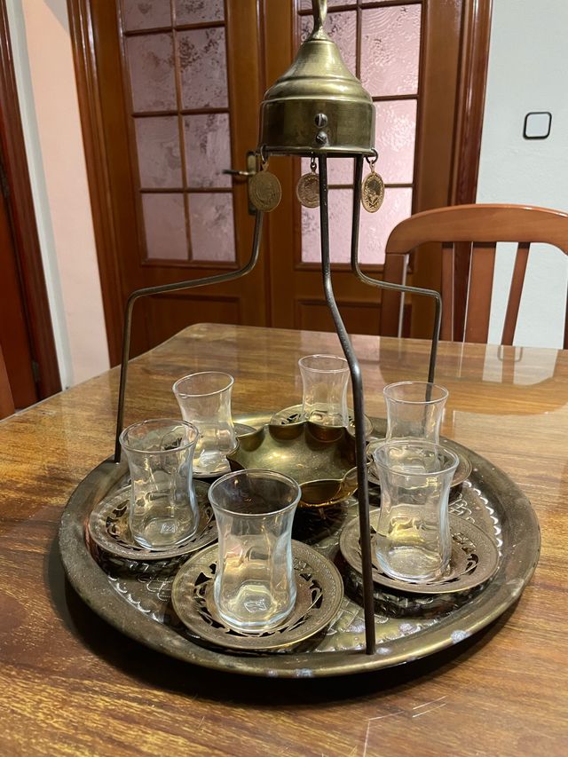 Juego de te arabe con bandeja de bronce