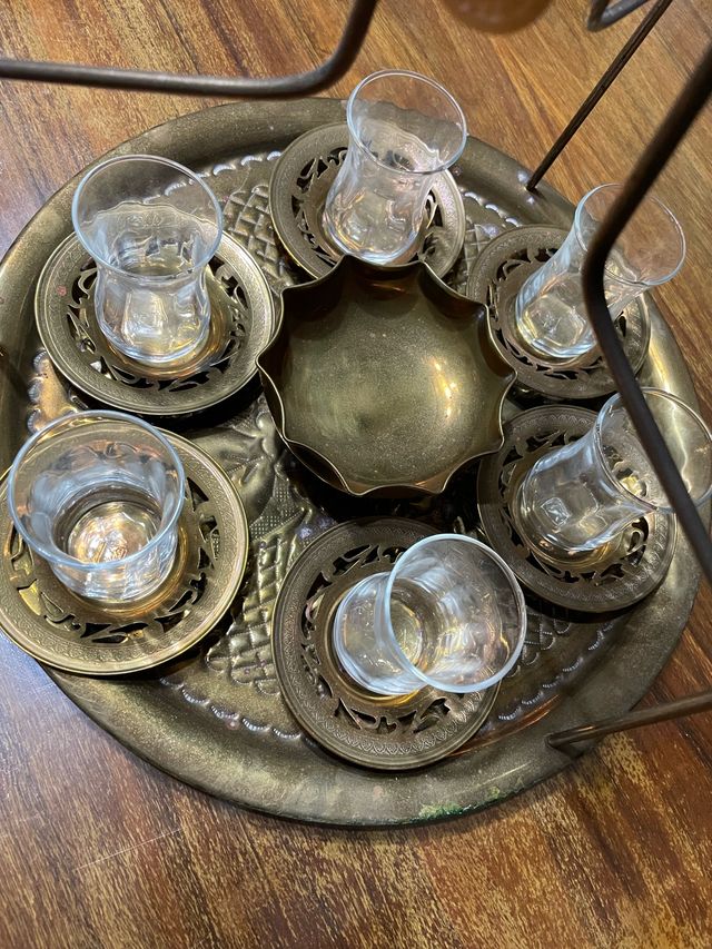 Juego de te arabe con bandeja de bronce