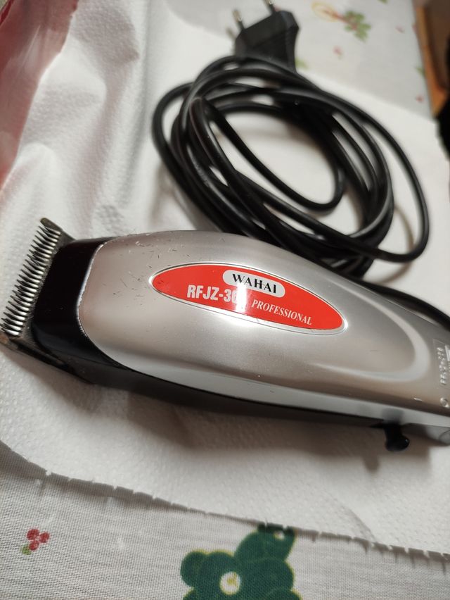 Máquina de cortar o cabelo