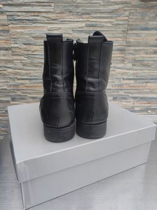 Stivaletti / anfibi 41